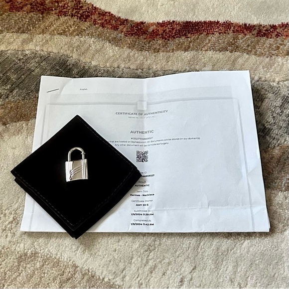 HERMES LOCK CHARM SILVER CADENA 1998 ANNEE ARBRE WITH DUST BAG & COA - Picture 13 of 14